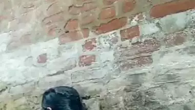 Nangi nahati hui ladki selfie
