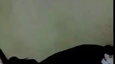 Man appreciates XXX ss of lewd Desi stepsister in MMS video