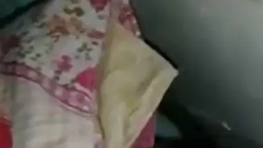Pakistani busty lady enjoys her shohar’s dick in sex MMS