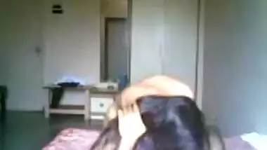 LONGHAIR GIRL GIVING BEAUTIFUL ORAL TO B.F.......