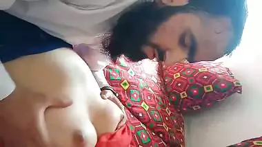 Paki bhabhi boob sucking by mulla viral sex MMS