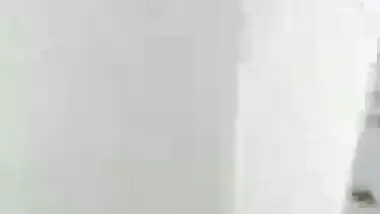 Busty teen nude MMS video to give you nice sexual arousal