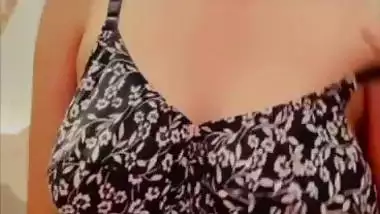 Horny boobs showing Desi girl nude for lover