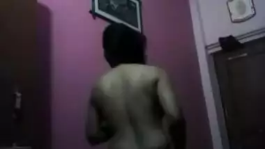 Indian Bhabhi with perky XXX tits seductively poses in front of cam