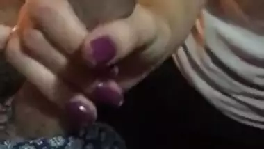 Mi girlfriend gives me a rich blowjob