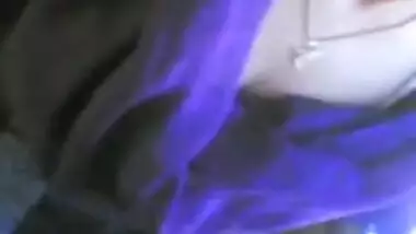 Desi Local Girl Showing Boob