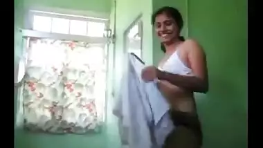 Indian hardcore sex in a honeymoon suite