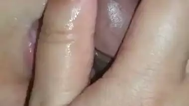 Desi lady lets her lover shoot her desi blowjob porn