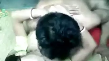 The village guy fucks his big boob wife in the desi sex video