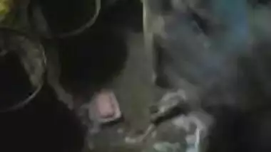 Desi bhabi hot nude bath