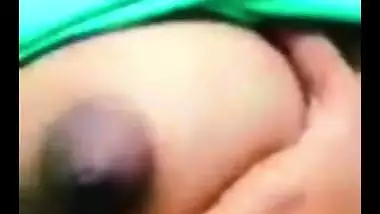 Very Beautiful Girl Showing Cute Boobs & Pussy Rubbing Also Video Call Leak