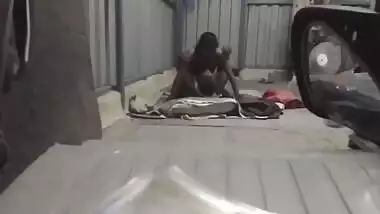 Srilankan sex scandal porn of a car driver with his wife