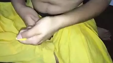 Hot desi indian XXX sex! Regular real life cute innocent Indian girl