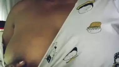 Indian Sexy Girl Fingering Her Tight Pussy