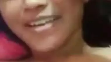 Desi Cute girl on VC