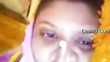 Today Exclusive -desi Shy Bhabhi Shows Her Boobs Part 1