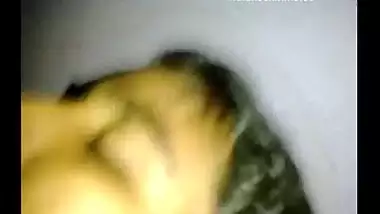 Desi Indian Guy With Indian Randi Giving Blowjob & Kiss Scandal
