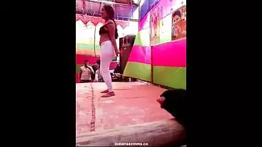 Desi Girl in Bra Doing Hot Dance in Public Hot Mms