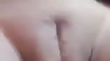 Assame Boudi showing her nude buttery pussy
