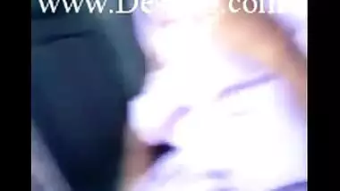 Traditional Tamil Young Wife Gets Smooches