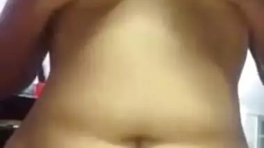 Desi collage girl showing her nude