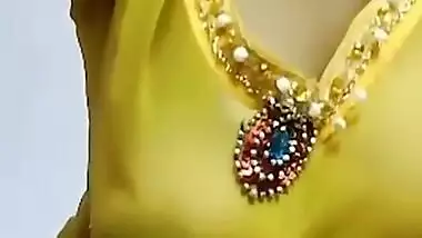 Desi Bhabi - Big Boobs Pressing