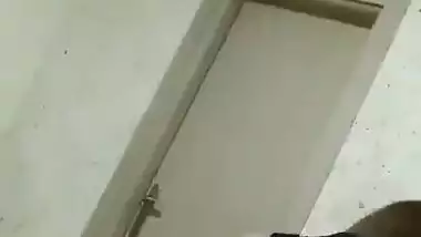 Amazing sexy shape call girl in hotel after fuck dressing recorded by BF