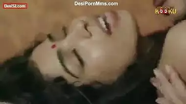 Chudasi chachi aur bhatije ke Hindi fuck ki family xxx