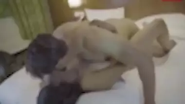 Indian Sexy Bhabhi Fucked By Her Neighbour - Indian Bhabhi And Hot Indian Aunty
