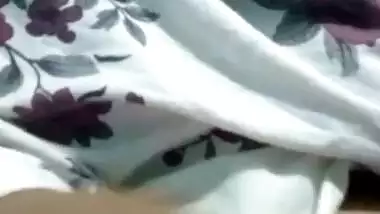 Bangladeshi unsatisfied bhabhi nude viral MMS