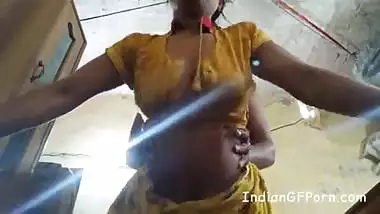 Indian Desi Village aunty fucked with her neighbour boy