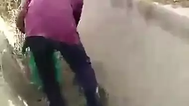Desi village girl fuck outdoor
