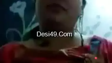 Today Exclusive -boudi Shows Her Boobs
